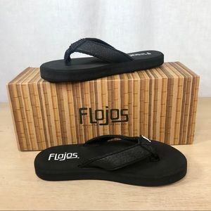 Kids Flojos flip flops size 12